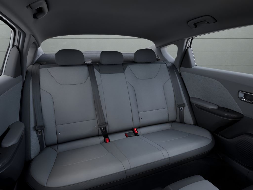 Used 2025 White Kia LXS image 16