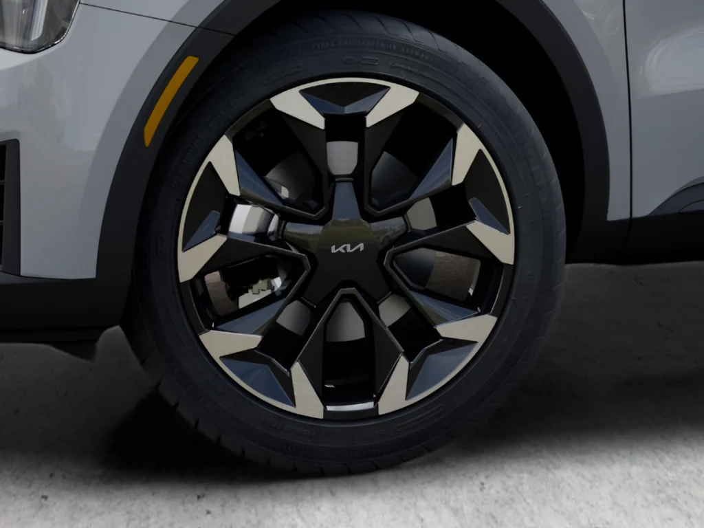 New 2026 Wolf Gray Kia EX image 24