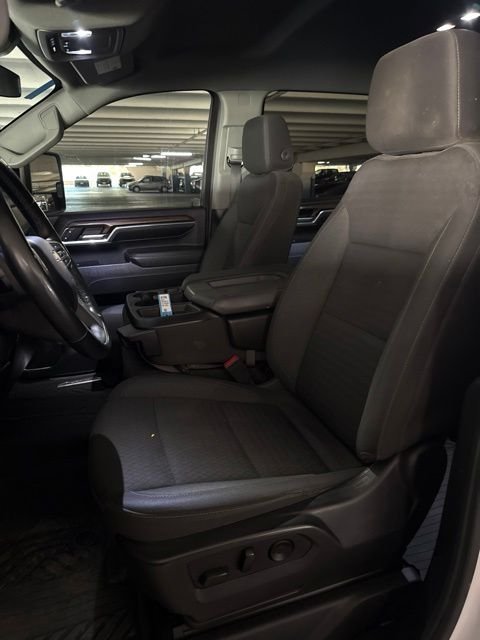 Used 2024 White Chevrolet LT image 5