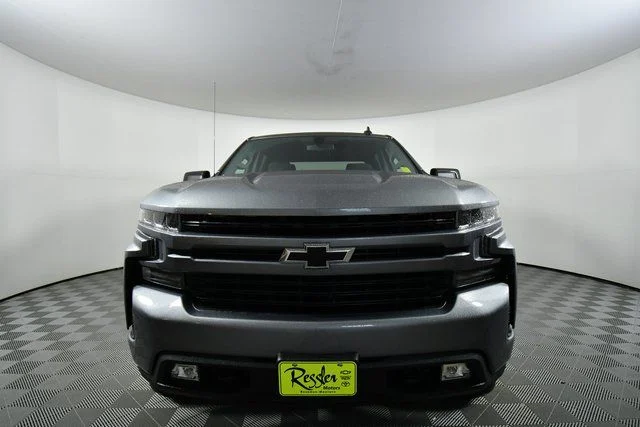 Used 2021  Chevrolet RST image 7