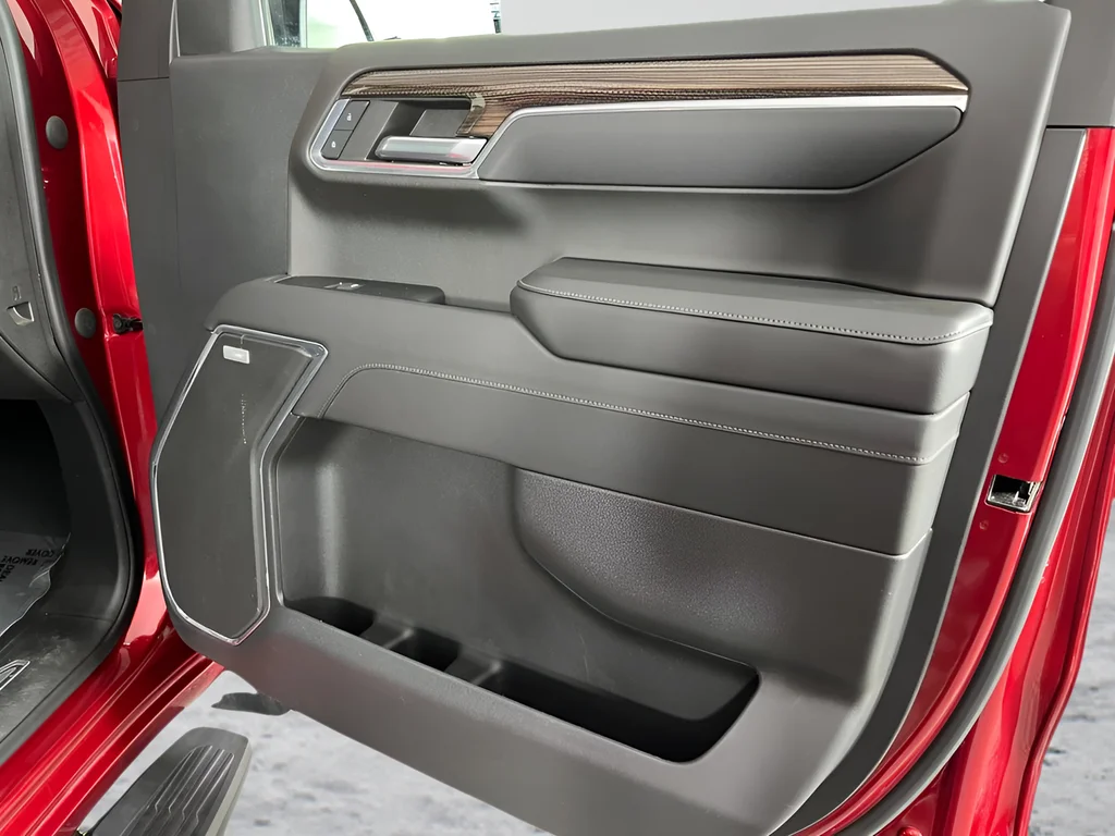 Used 2023 Red Chevrolet RST image 22