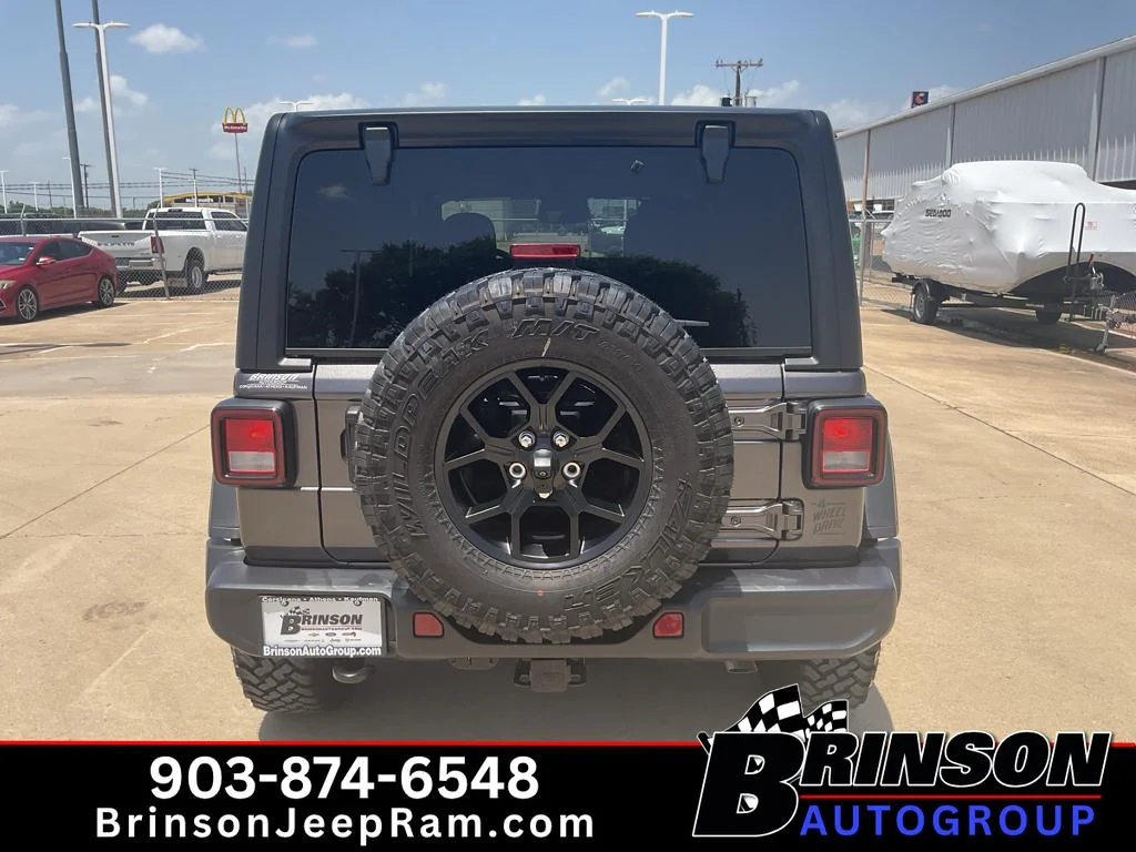 Used 2026 Granite Crystal Metallic Clearcoat Jeep Willys image 6