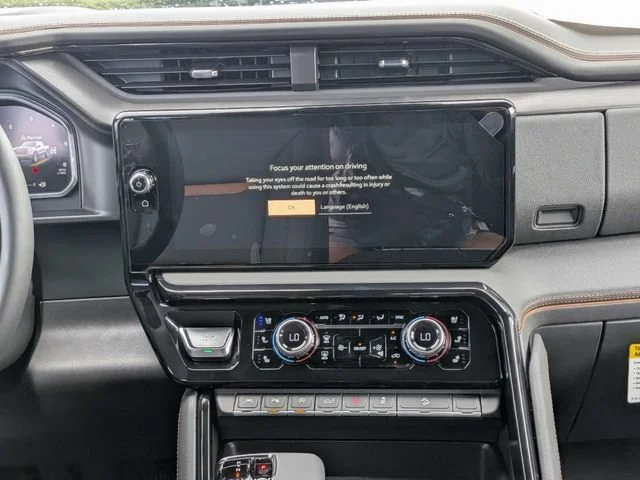 New 2026 Summit White GMC AT4 image 18