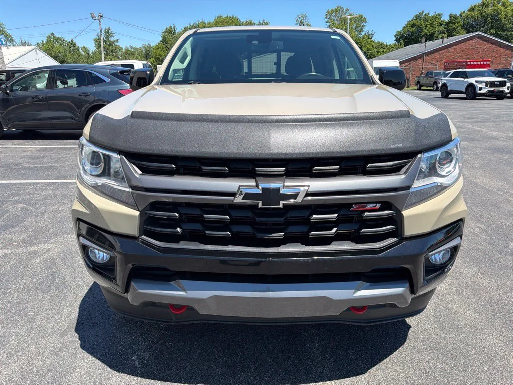 Used 2022 Sand Dune Metallic Chevrolet Z71 image 8
