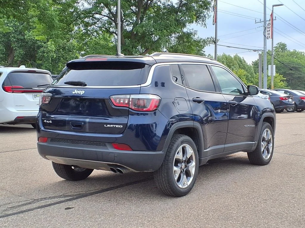 Used 2018 Blue Jeep Limited image 4