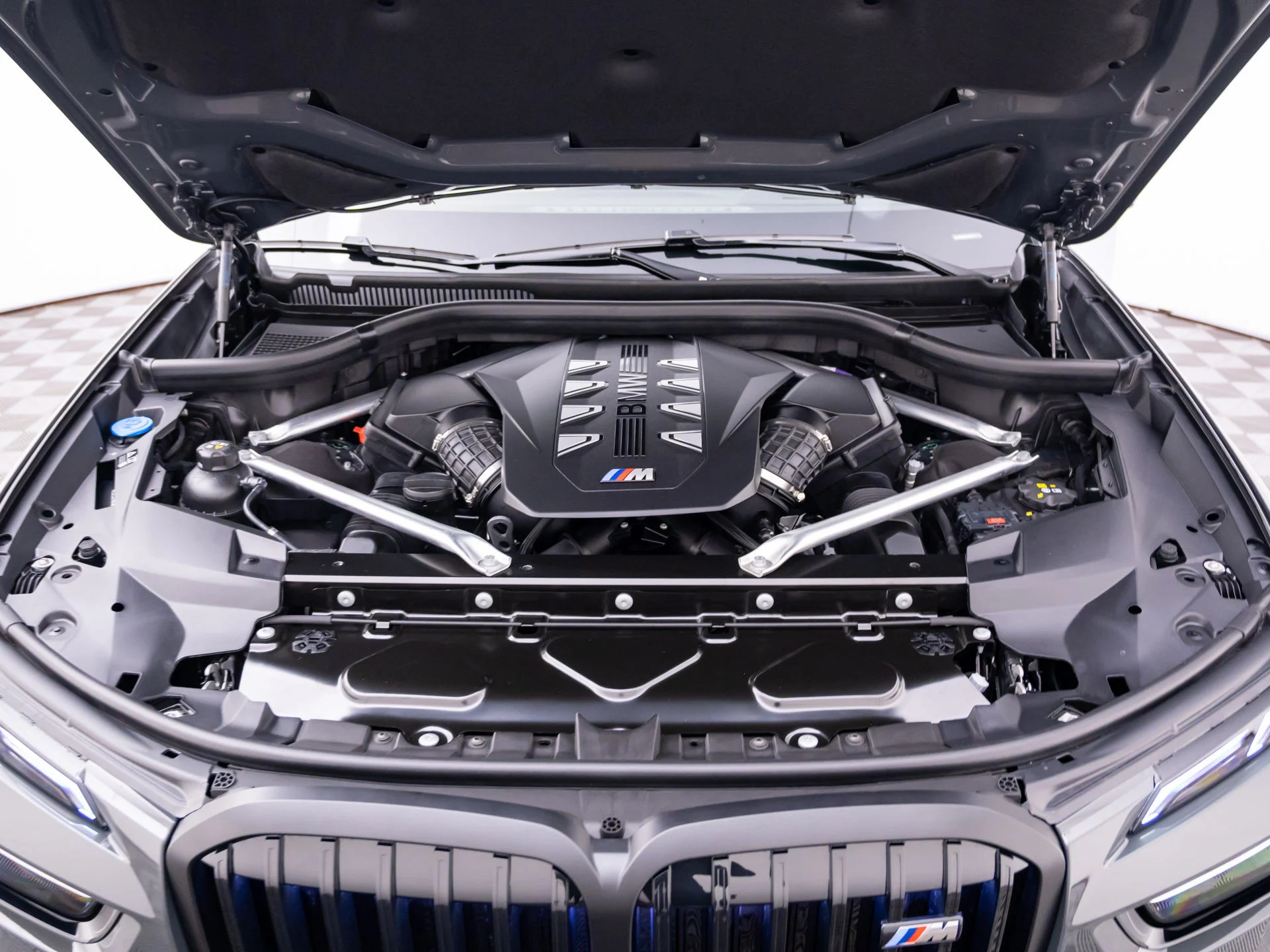 New 2027 Gray BMW M60i image 30