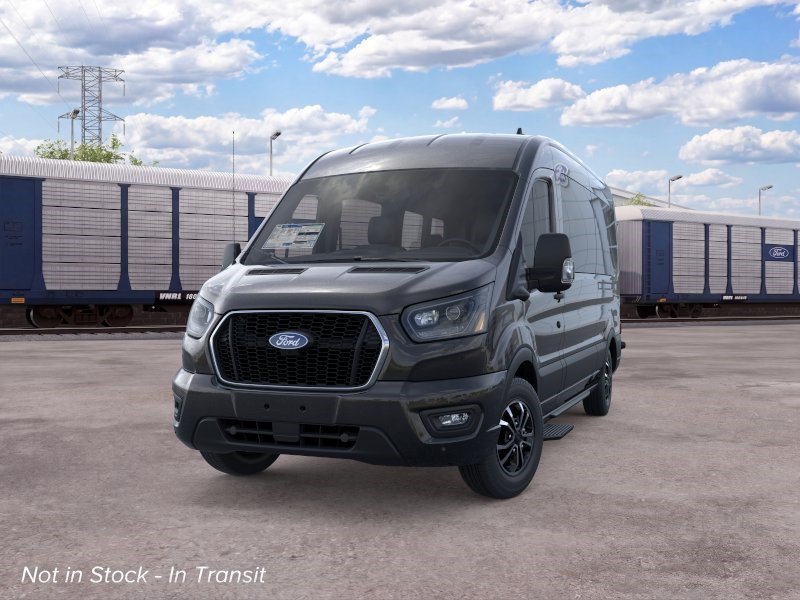 New 2026 Agate Black Metallic Ford XLT image 2