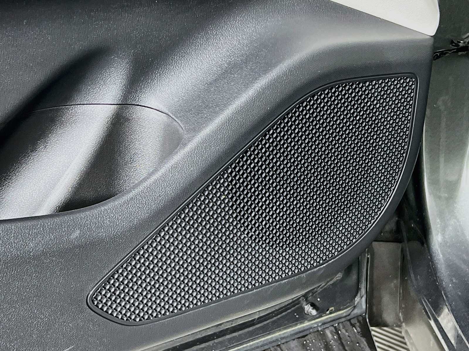 Used 2024 Amazon Gray Hyundai SEL Convenience image 19