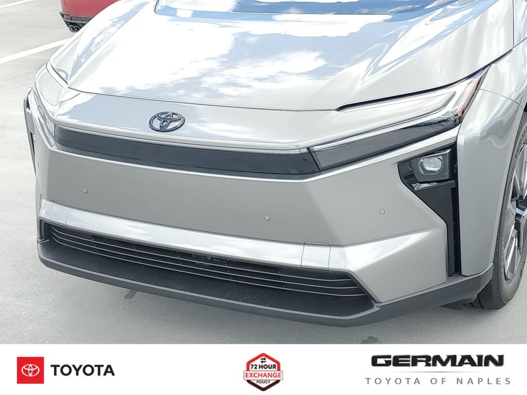New 2026 Heavy Metal <sup>1</sup> Toyota  XLE image 12