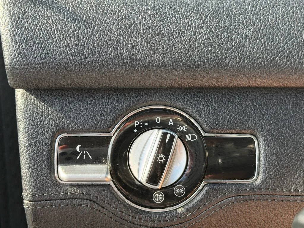 Used 2013 Black Mercedes-Benz CL 550 image 23