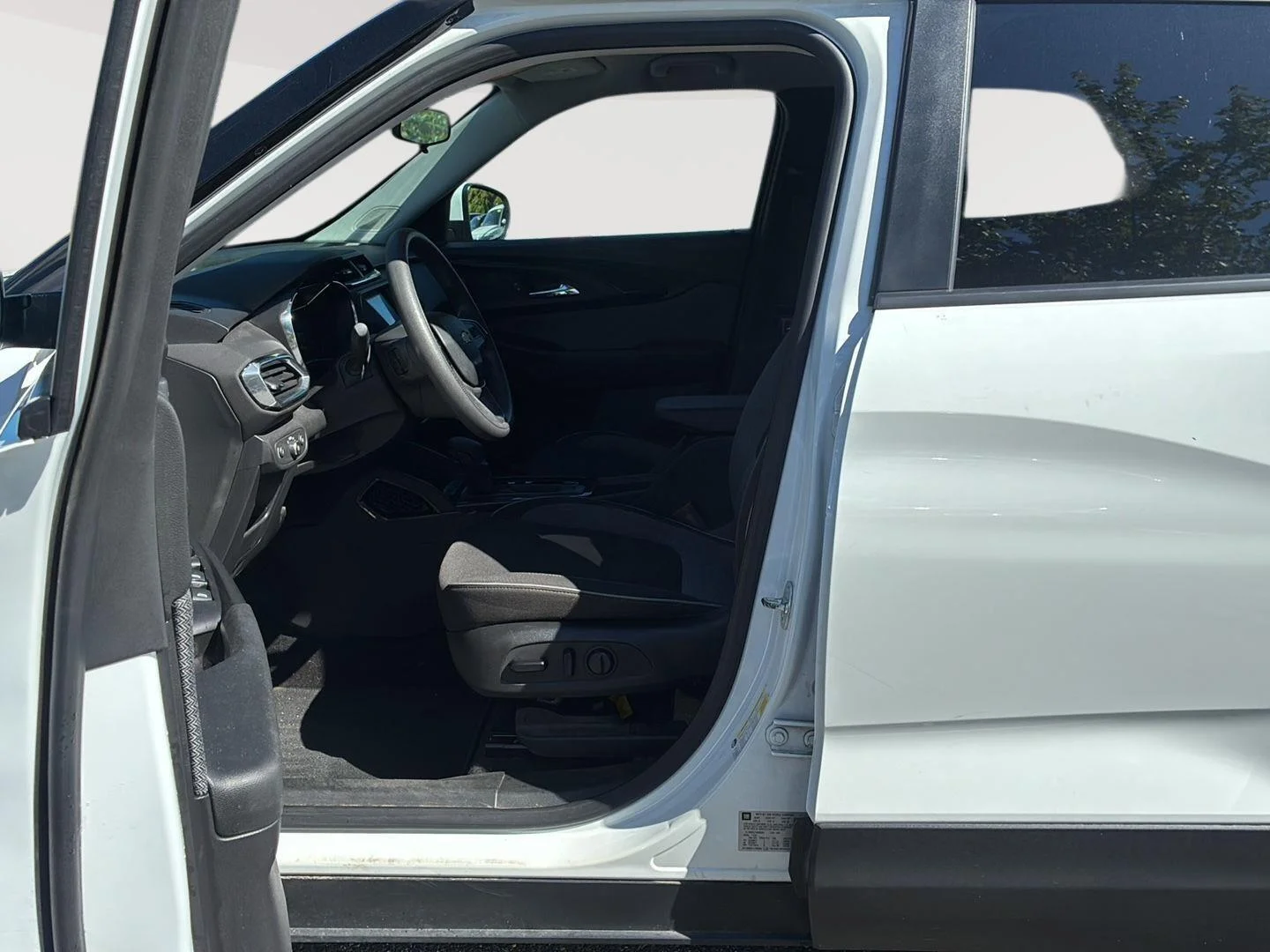 Used 2022 Summit White Chevrolet LT image 24