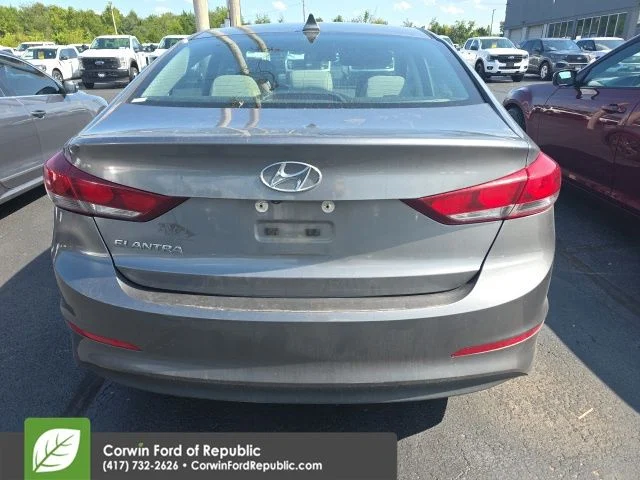 Used 2018 Machine Gray Hyundai SEL image 11