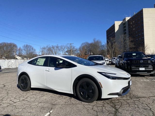 2026 Toyota Prius SE's photo