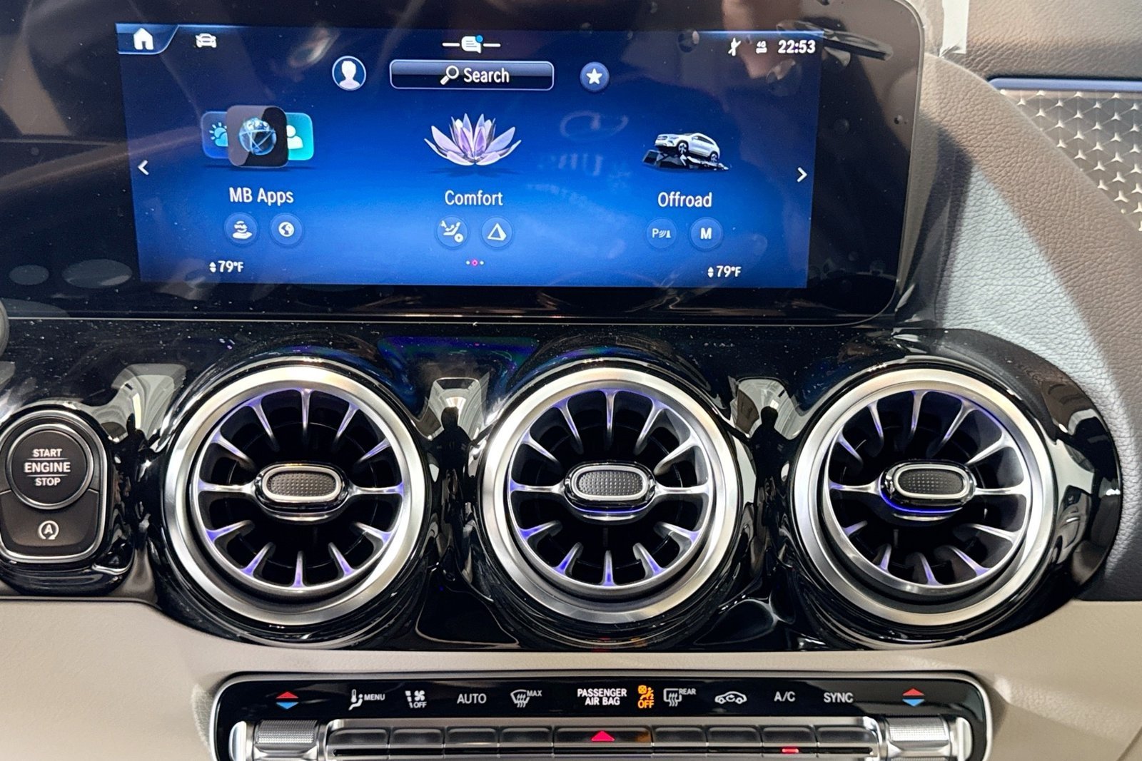 Certified Used 2026 Manufaktur Patagonia Red Metallic Mercedes-Benz GLA 250 image 12