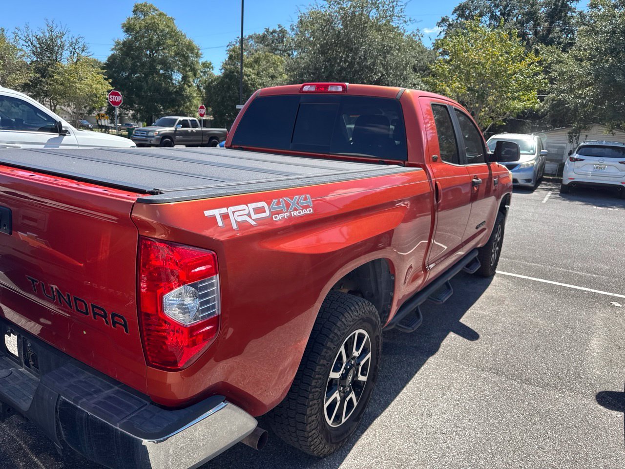 Used 2017  Toyota  image 10