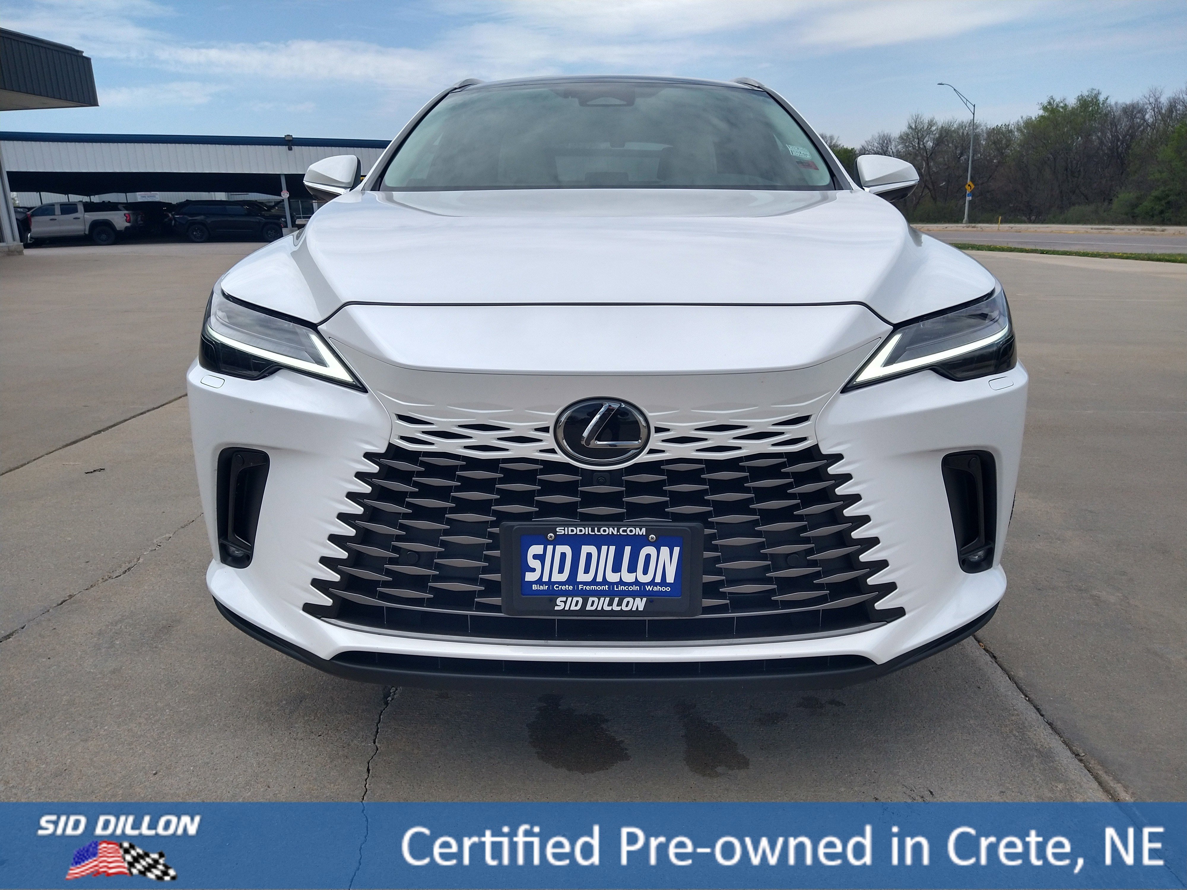 Used 2024 Eminent White Pearl Lexus Luxury image 16