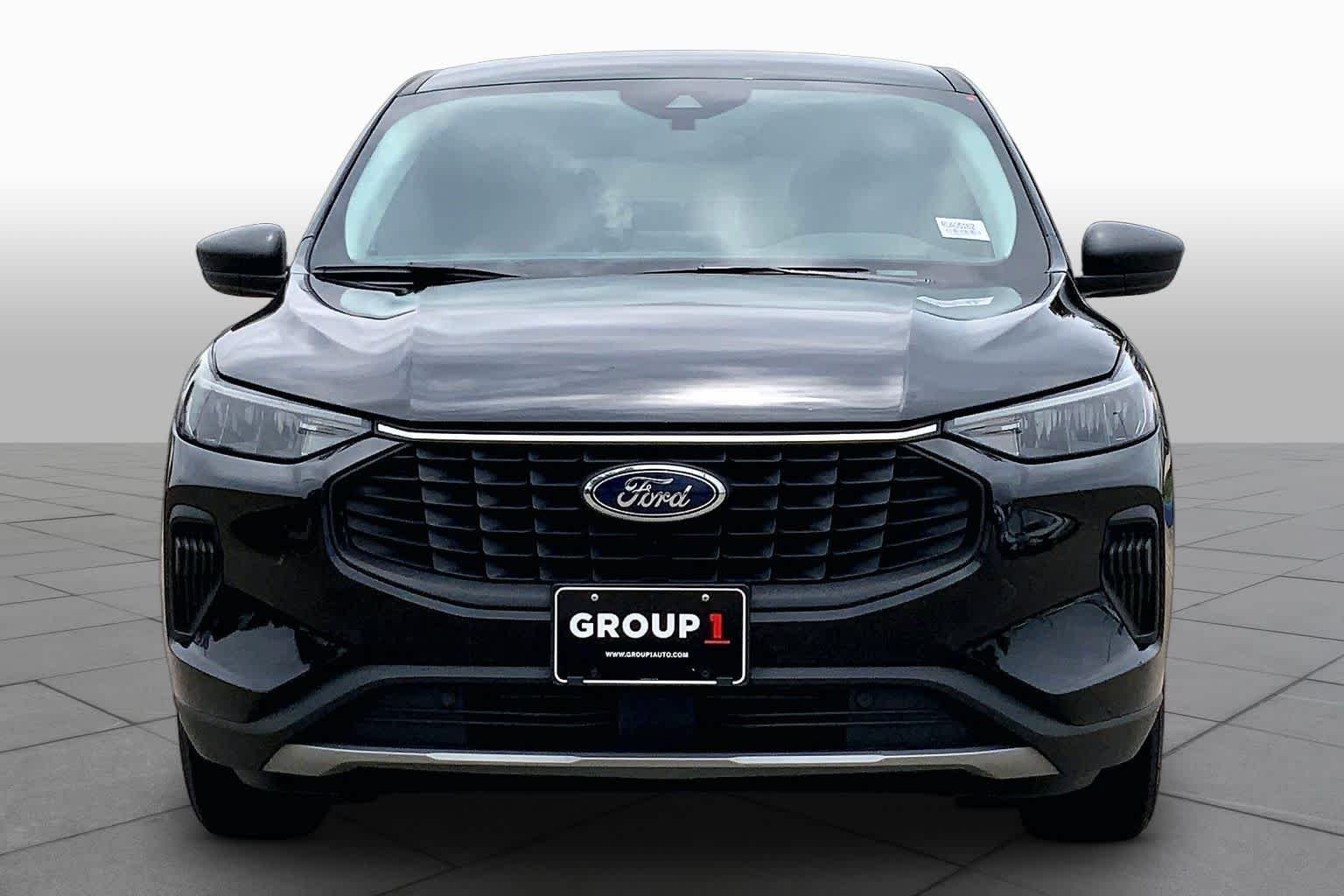 Used 2024 Agate Black Metallic Ford Active image 4