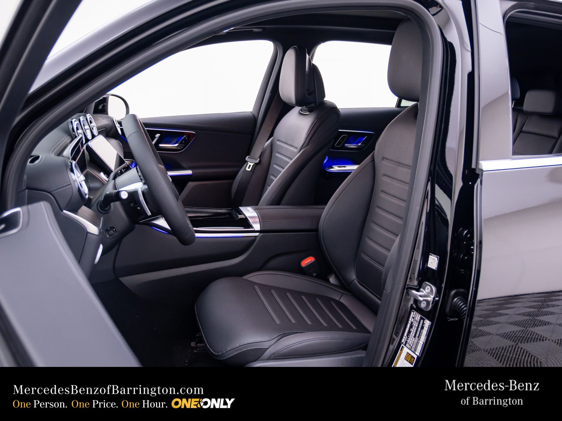New 2026 Black Mercedes-Benz GLC 300 image 17