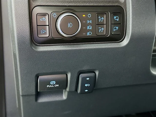 New 2026 Gray Ford Lariat image 22