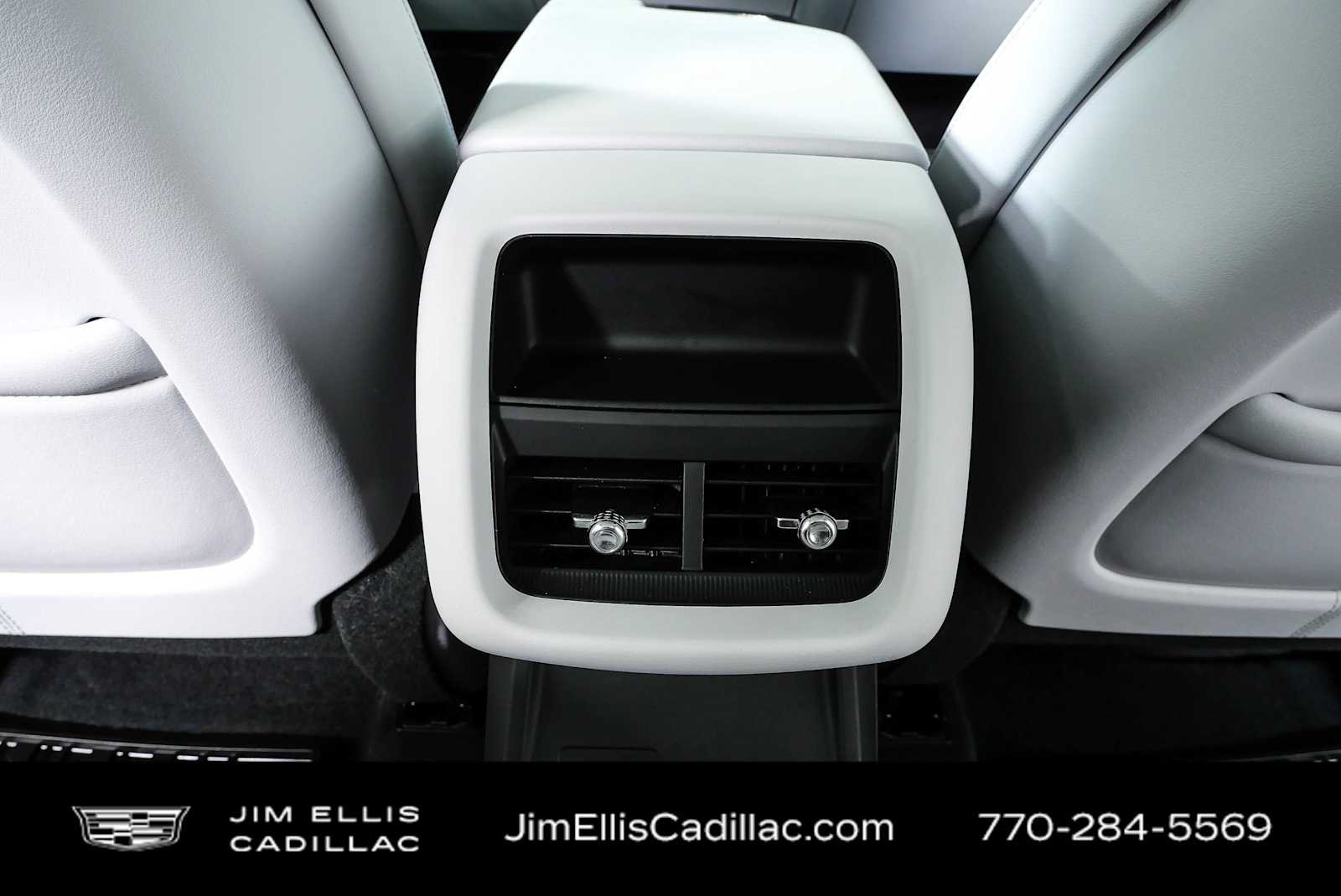 Used 2024 Crystal White Tricoat Cadillac Sport image 18