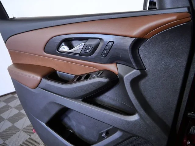 Used 2018 Red Chevrolet High Country image 27