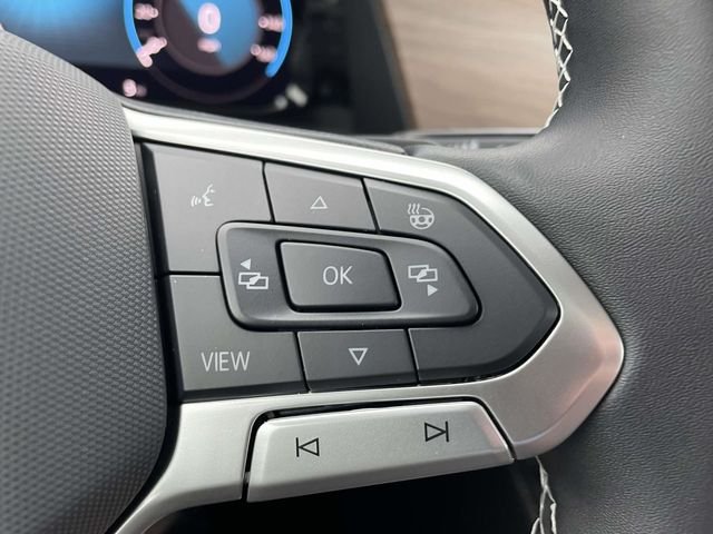 New 2026 Black Volkswagen 2.0T SE w/Technology image 21