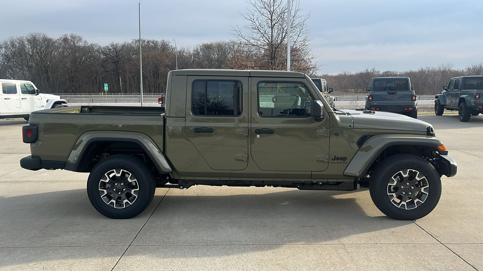 New 2026 41 Exterior Paint Jeep Sahara image 9