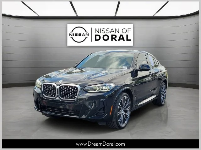 Used 2022 Black BMW xDrive30i image 1
