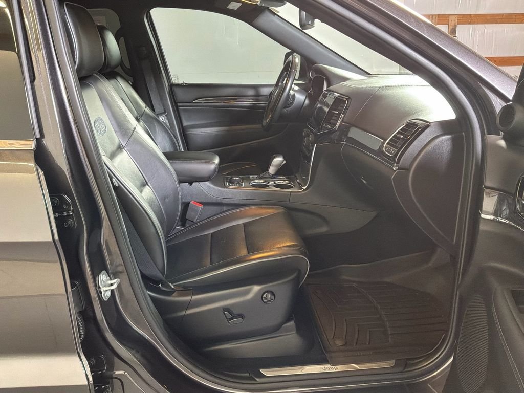 2020 Jeep Grand Cherokee Overland - Photo 21