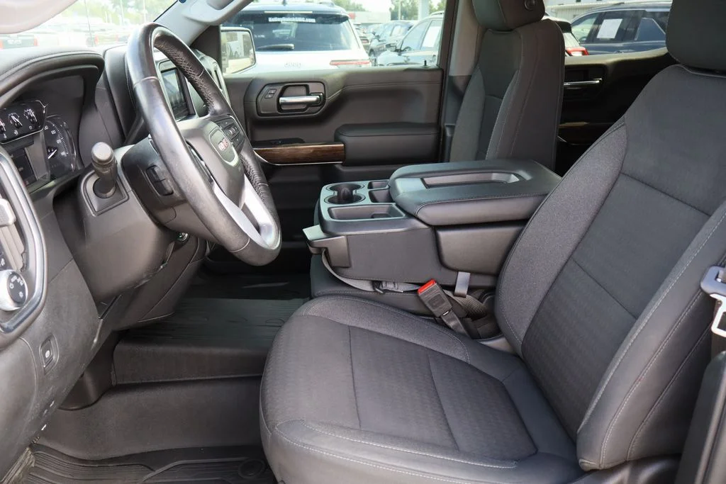 Used 2020 Blue GMC SLE image 21