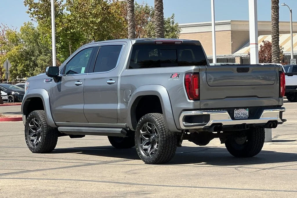 Used 2021 Gray GMC SLT image 7