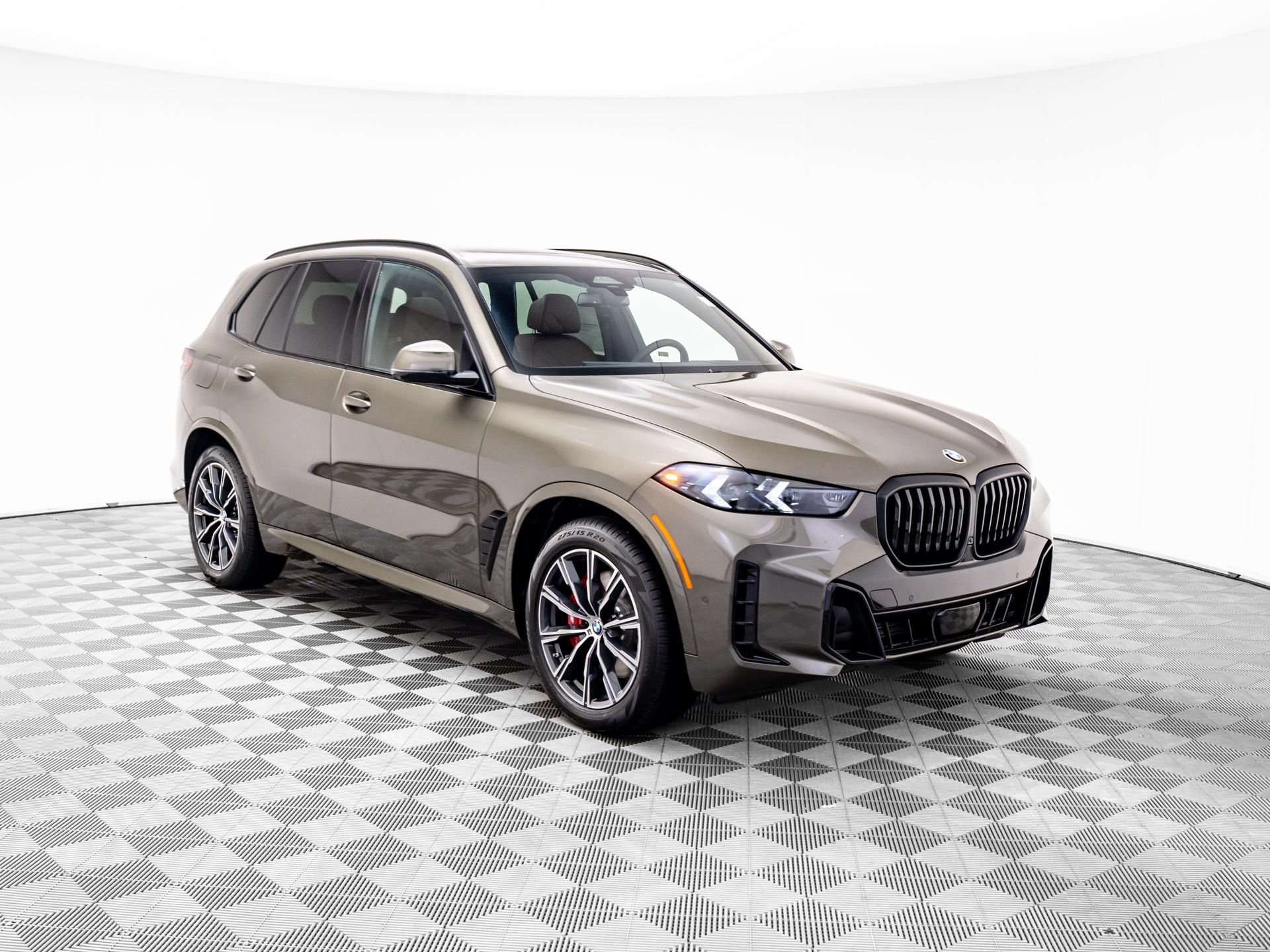 Used 2026 Green BMW xDrive40i image 8