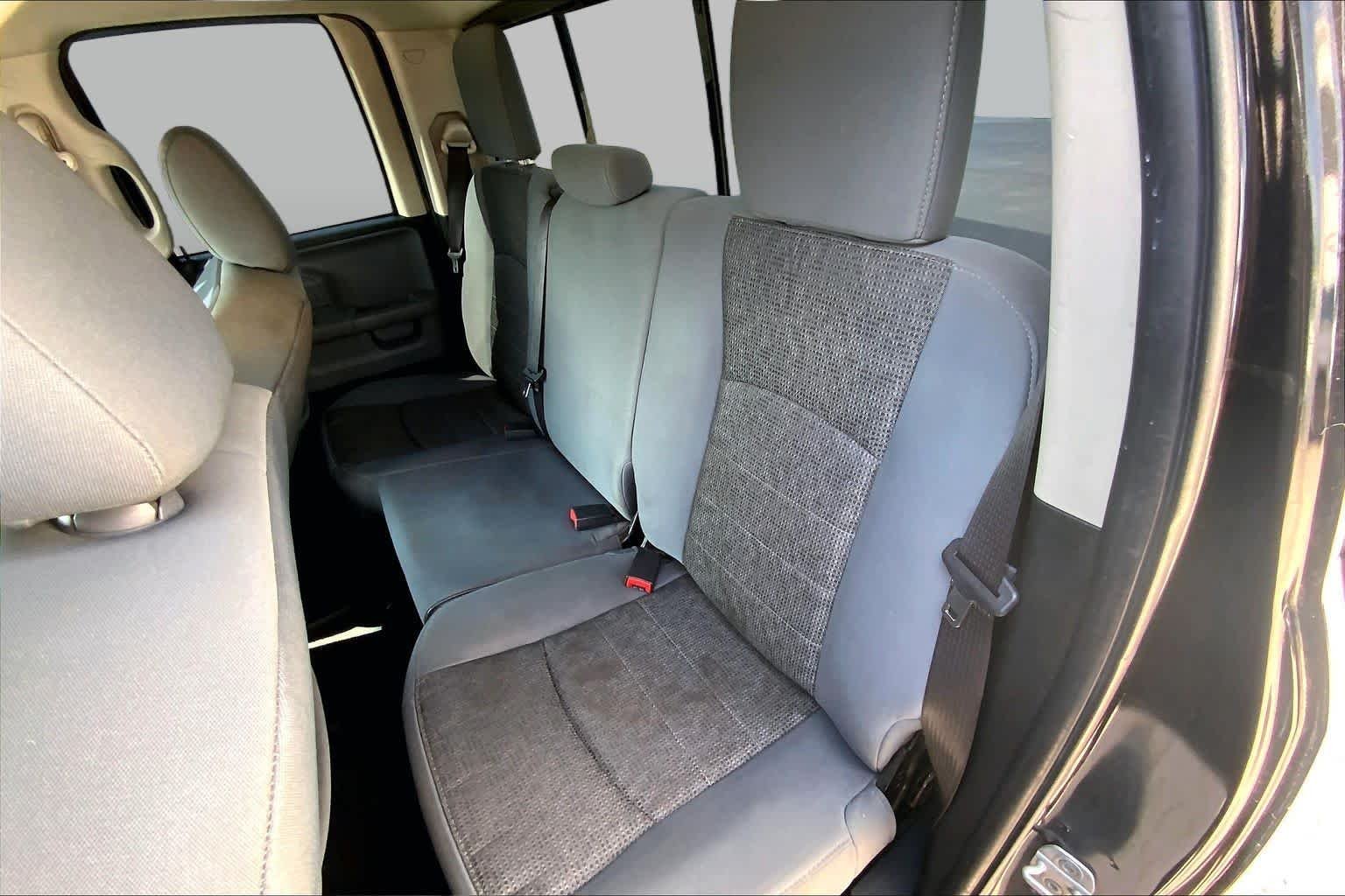 Used 2013 Black Ram Big Horn image 20