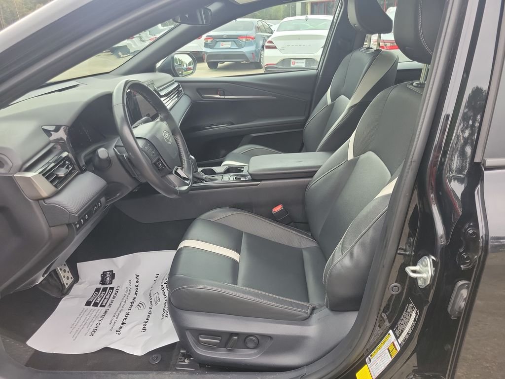 Used 2025  Toyota LE image 15
