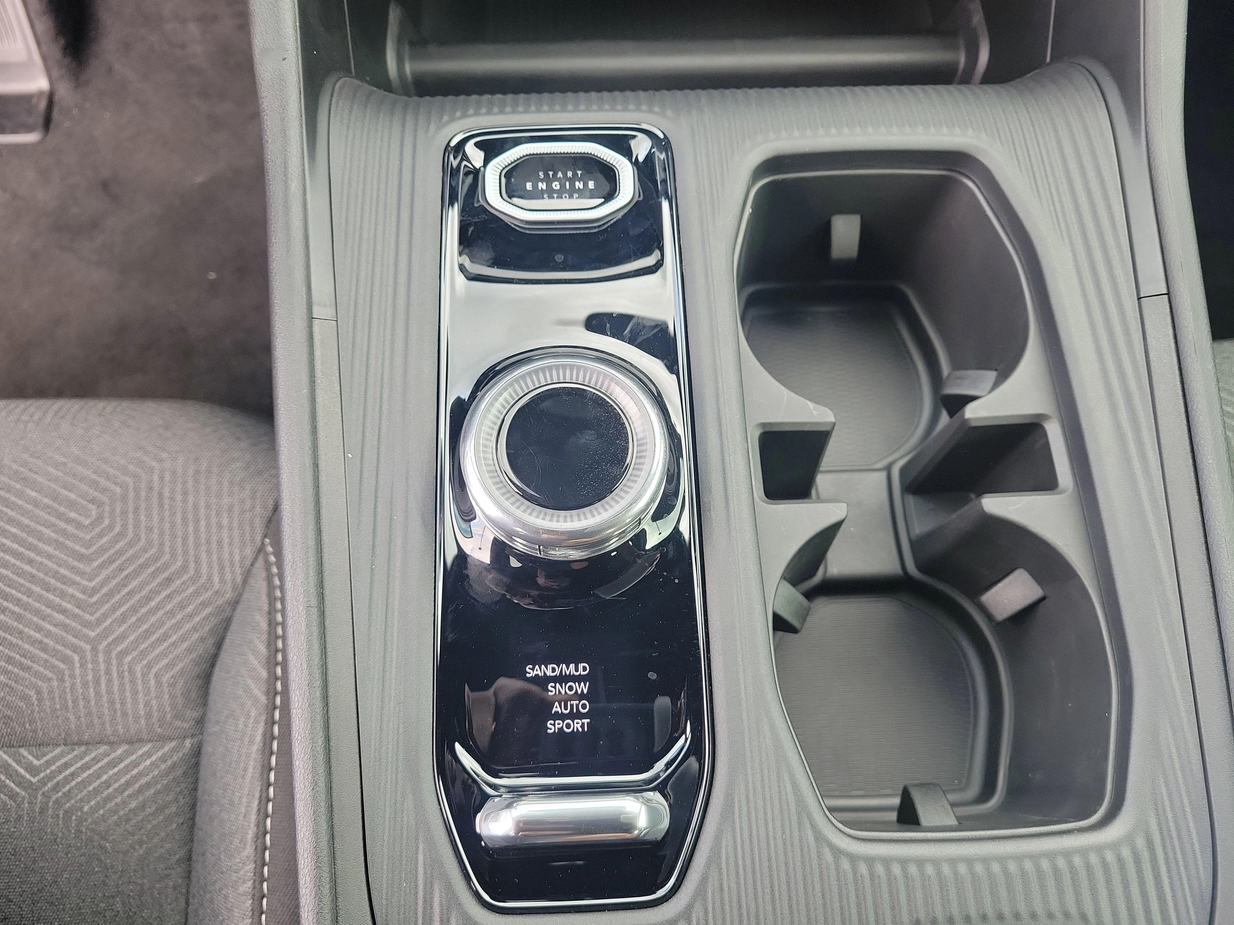 New 2026 Red Hot Pearlcoat Jeep Laredo image 19