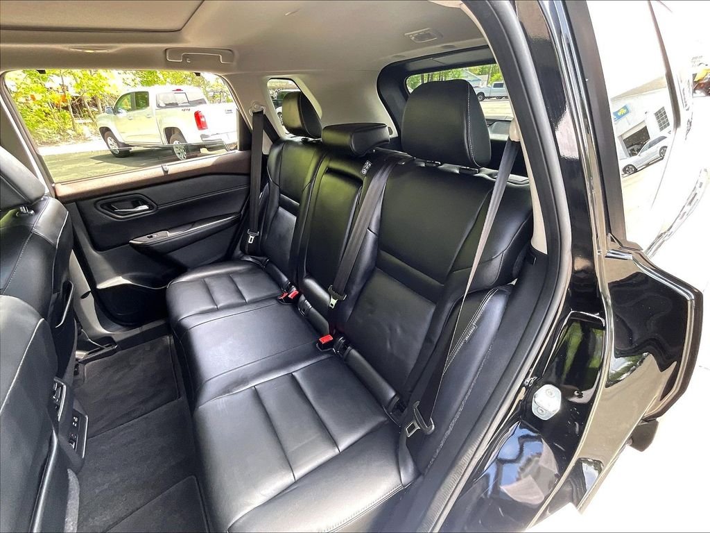Certified Used 2022 Black Nissan SL image 25
