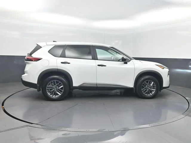 Used 2025 White Nissan S image 30