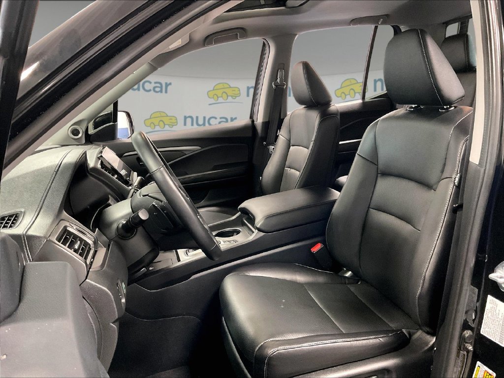 Used 2025 Black Honda RTL image 10