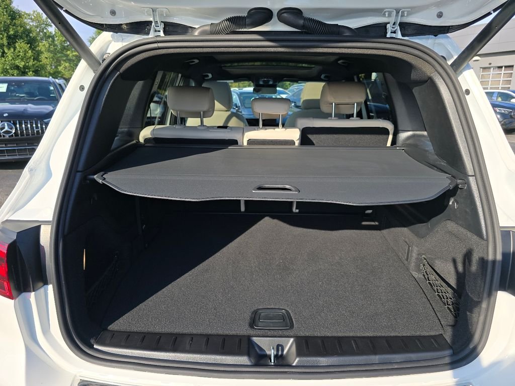 New 2026 Polar White Mercedes-Benz GLB 250 image 19