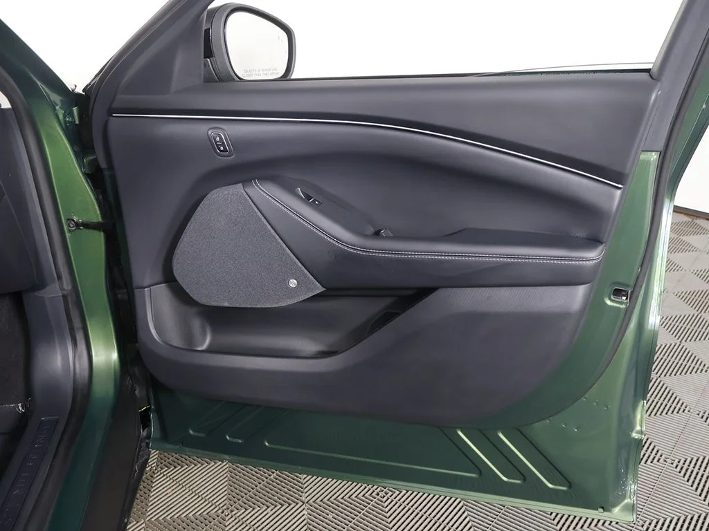 Used 2025 Green Metallic Ford Premium image 28