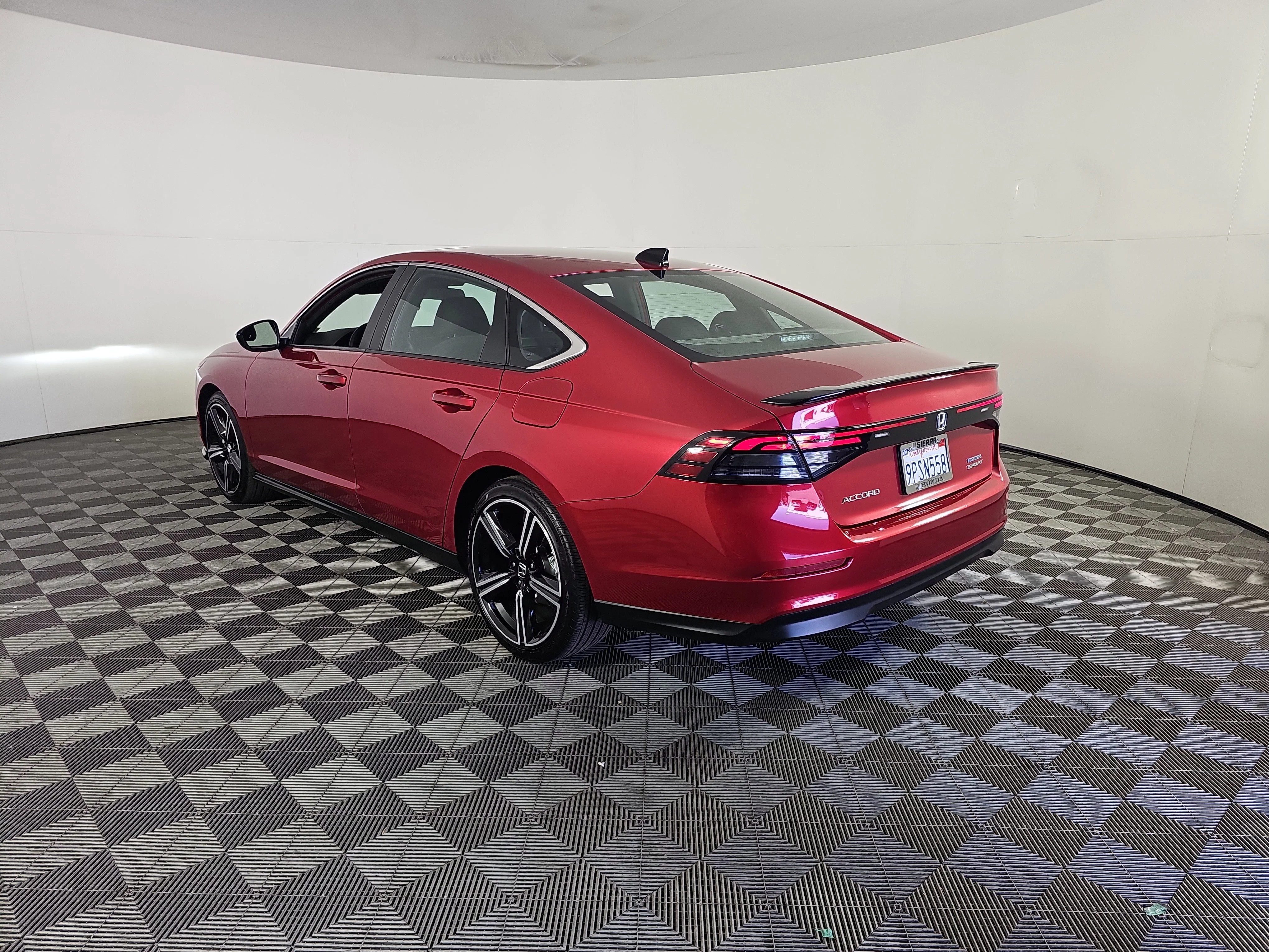 2024 Honda Accord Hybrid Sport - Photo 6