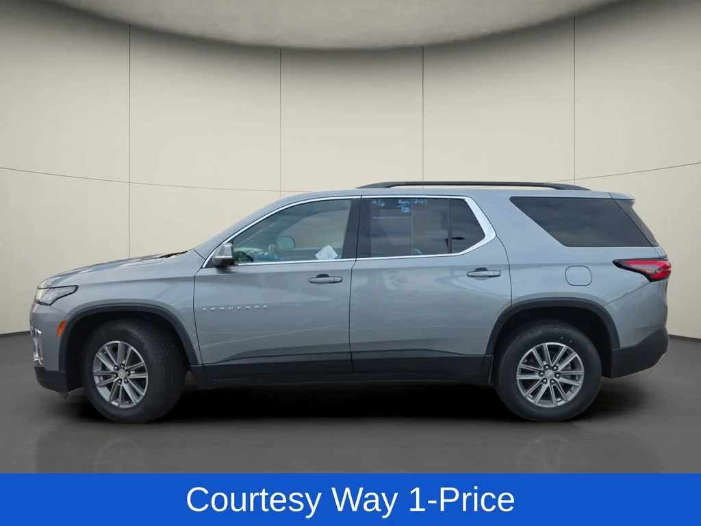 Used 2023 STERLING GRAY METALLIC Chevrolet LT Cloth image 5