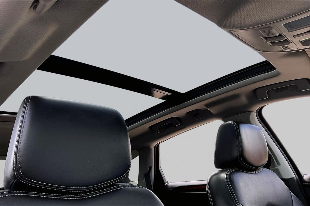 Used 2013 Black Cadillac Performance image 17