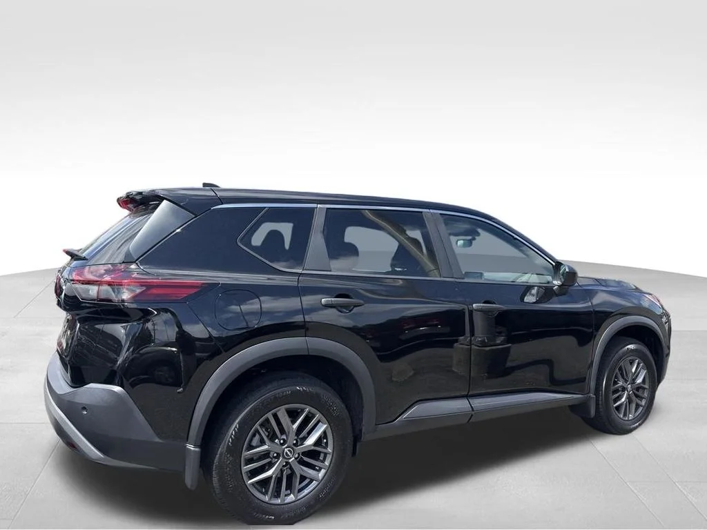 Used 2023 Black Nissan S image 9