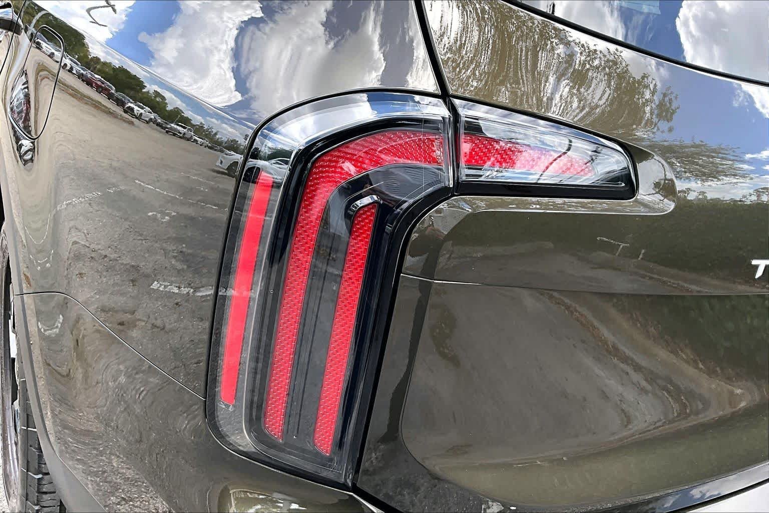 Used 2023 Dark Moss Kia SX X-Pro image 48