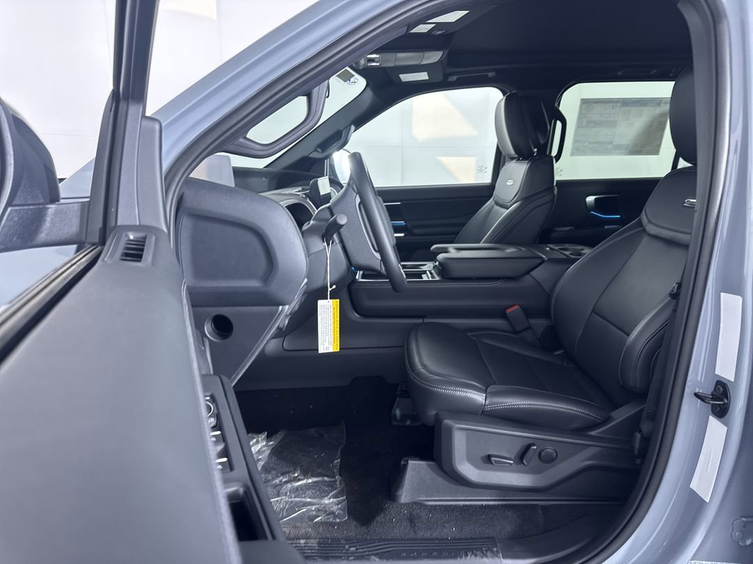 New 2026 Glacier Gray Metallic Tri-Coat Ford Platinum image 15