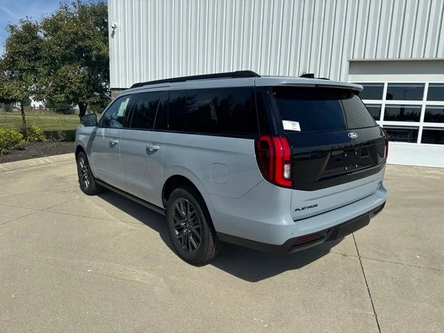 New 2027 Glacier Gray Metallic Tri-Coat Ford Platinum image 38