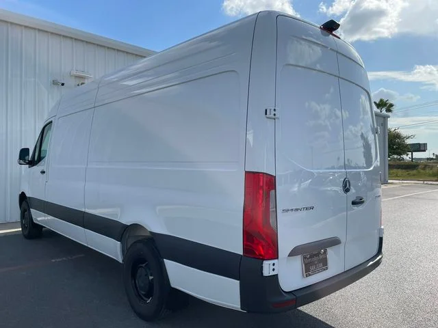 New 2026 White Mercedes-Benz Cargo 170 WB image 10