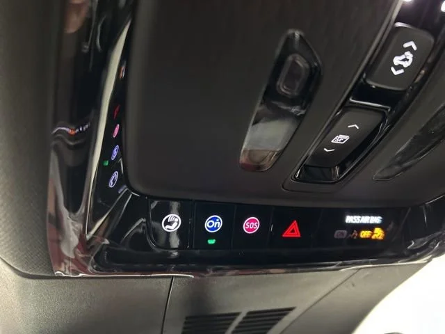 2026 Cadillac LYRIQ V Premium - Photo 13