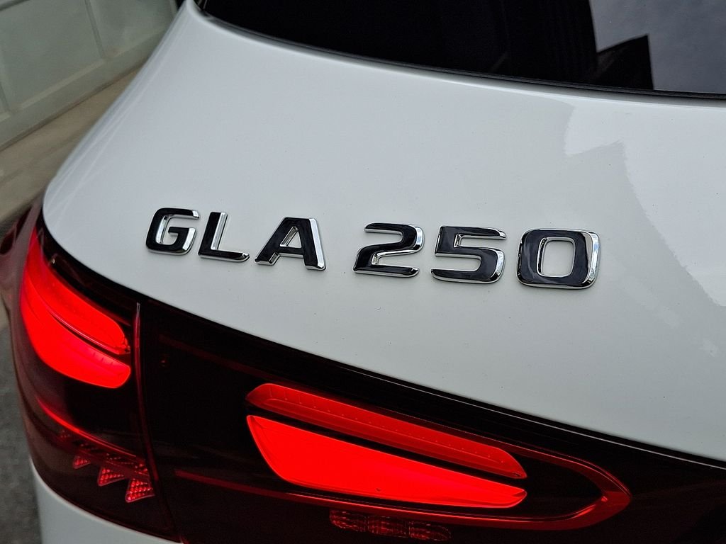 Certified Used 2026 White Mercedes-Benz GLA 250 image 29